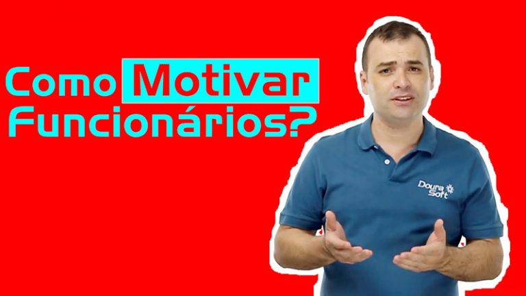 Homem de camiseta azul, gesticulando com as mãos, está ao lado da frase em destaque "Como motivar funcionários?" sobre fundo vermelho.